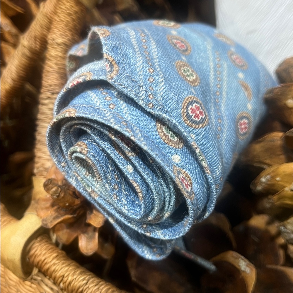 Vintage Liz Claiborne Western Bandeau Neck Scarf – 60” Long, Oblong Pointed Ends - Picture 6 of 7